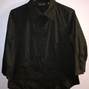 Apostrophe Stretch Button Down Blouse